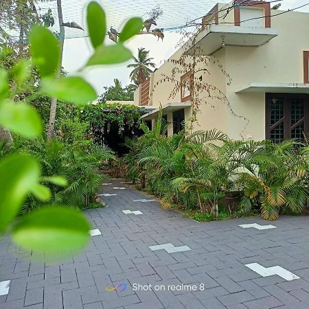 Апартаменты Leaf Garden Retreat Варкала Экстерьер фото