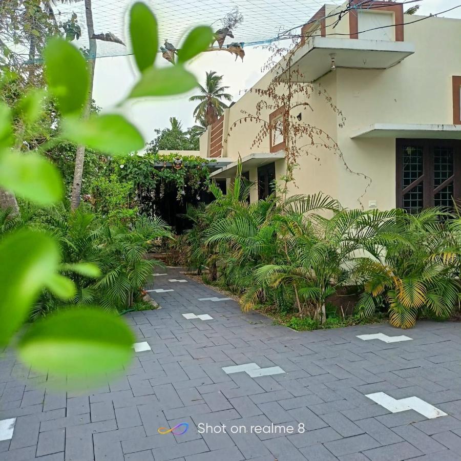 Апартаменты Leaf Garden Retreat Варкала Экстерьер фото